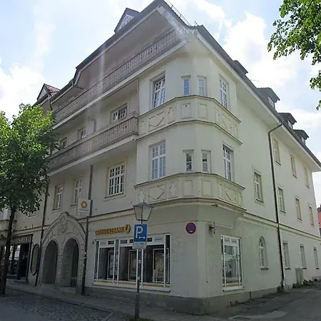 לינה וארוחת בוקר Stadthaus Valentin 3*