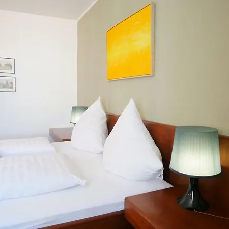 Stadthaus Valentin B&B