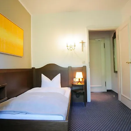 B&B Stadthaus Valentin 3*